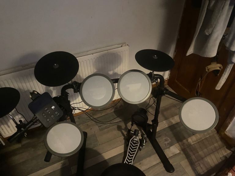 Electric drum set 