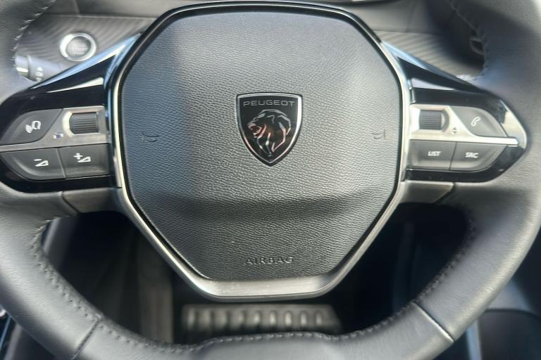  Peugeot 208 1.2 Puretech Allure Hatchback 5dr Petrol Manual Euro 6 s/s 100 Ps