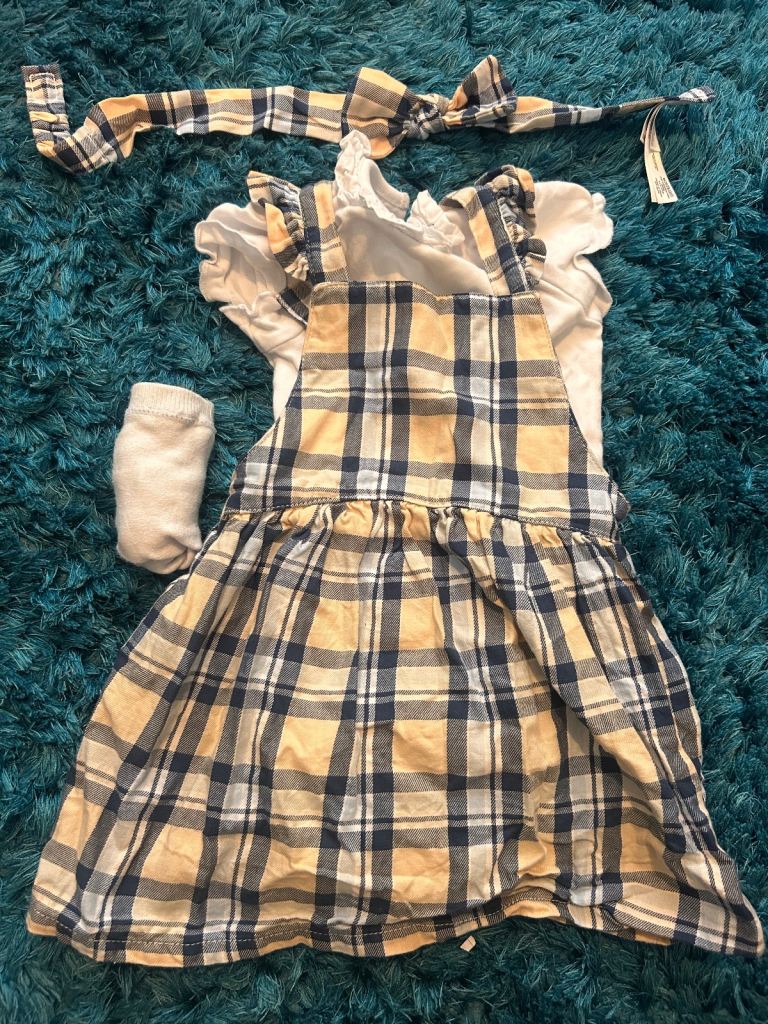 Baby girls clothes bundle 6-9 months 