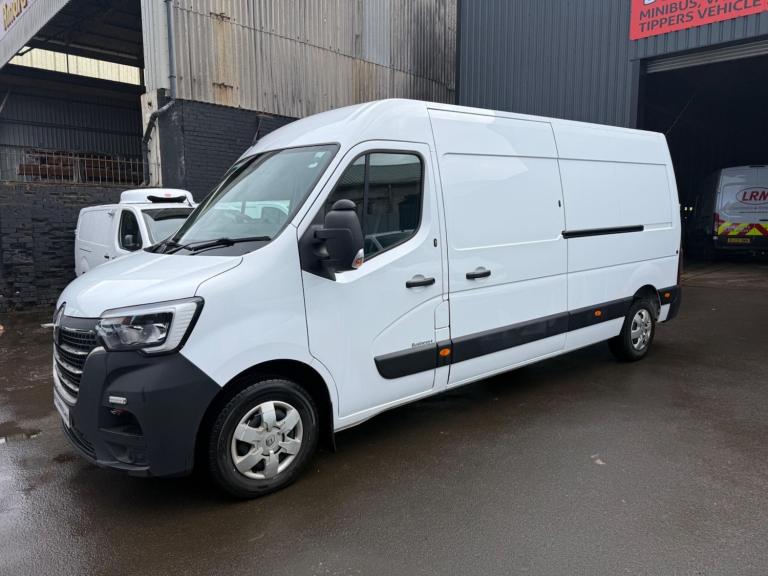 2022 Renault Master 2.3 dCi 35 Business+ FWD LWB Medium Roof Euro 6 4dr PANEL VAN Diesel Manual