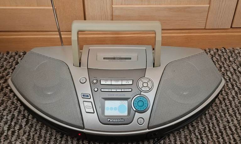 Panasonic RX-ES20 Power Blaster Retro Portable CD Radio Cassette Player Boombox