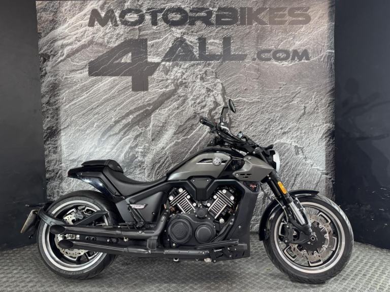 MBP C 1002 V C1002V 2024