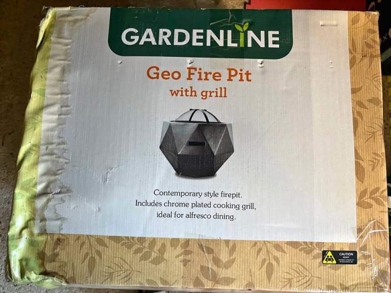 Gardenline Geo Faux Stone Fire Pit with Grill
