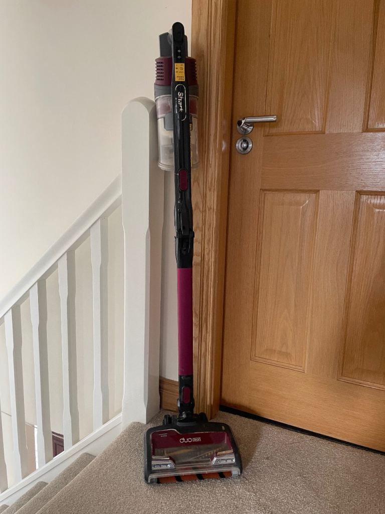 Shark cordless duo clean vacuum 