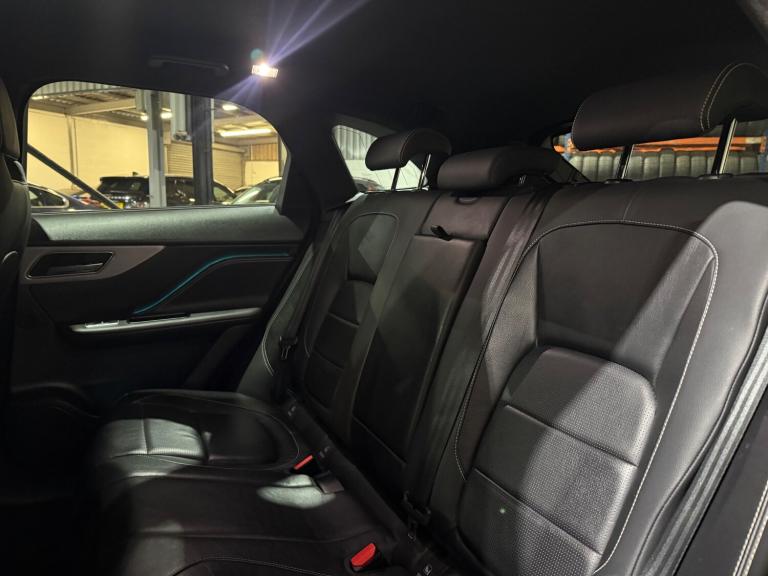 2017 Jaguar F-Pace 2.0 D180 R-Sport SUV 5dr Diesel Auto AWD Euro 6 (s/s) (180