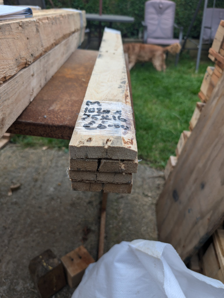 4 Lengths Reclaimed De-nailed Pallet Wood Timber 1020 x 75 x 16mm Ready to Use Delivery Available.