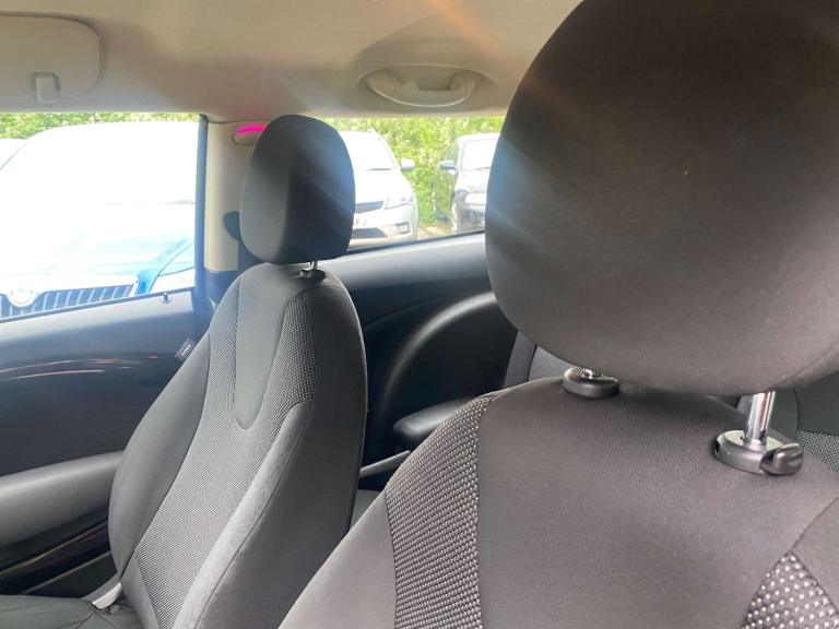 2011 MINI Hatch 1.6 One 3dr Hatchback Petrol Manual