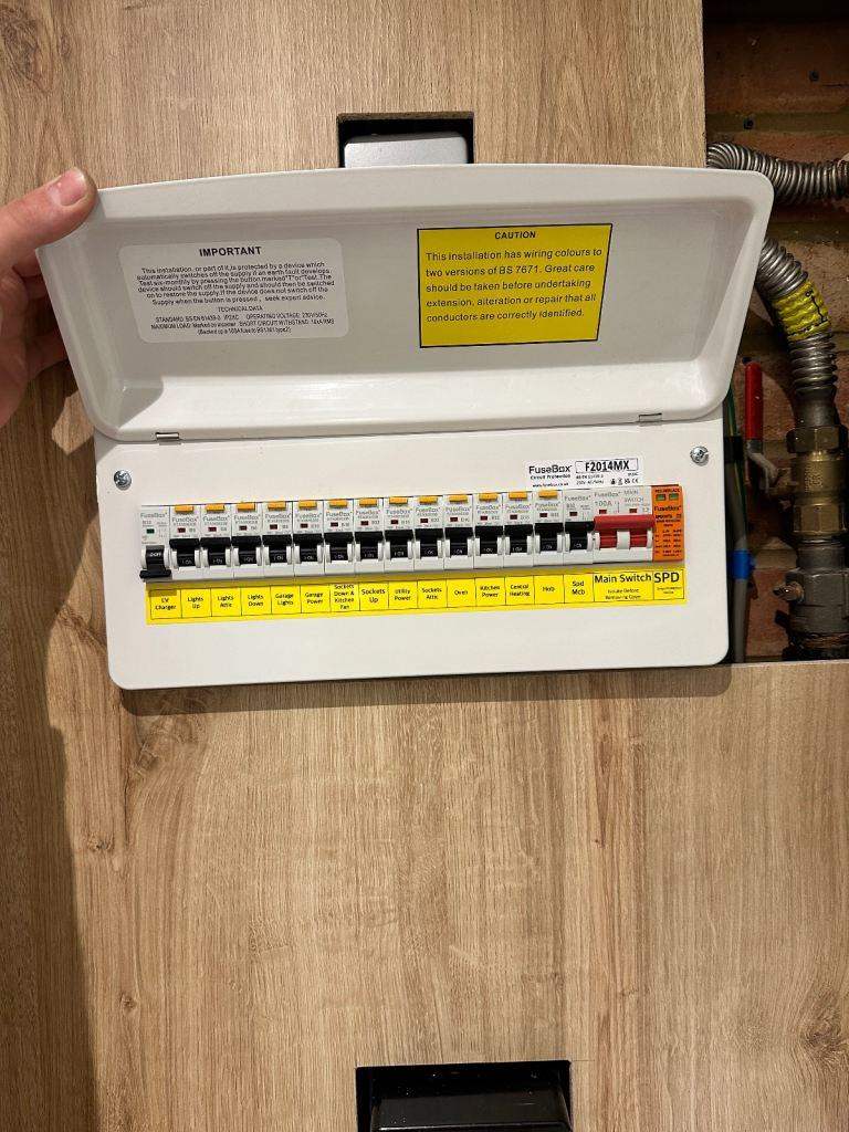 ⚡️ D-Trade Electrical LTD – Trusted Electrician in London ⚡️ 