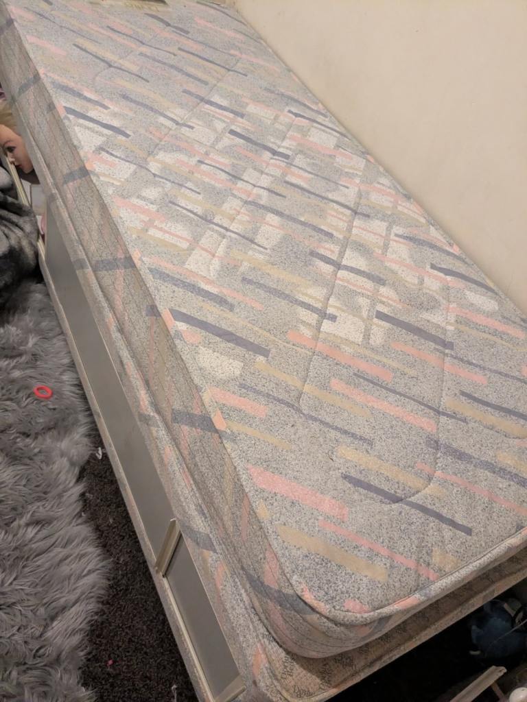 Single Bed with Mattress – Multicoloured, Good Condition