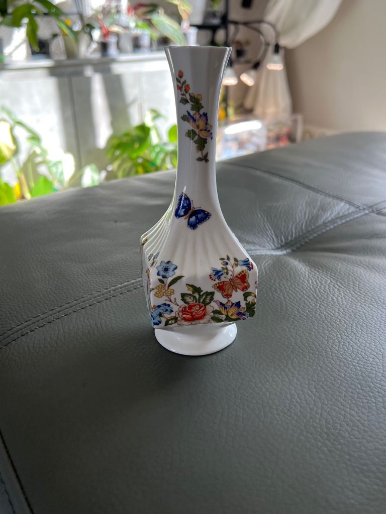 Vintage Aynsley Cottage Garden Bud Vase 7inch