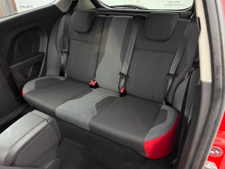 2015 Ford Fiesta 1.0 EcoBoost 140 Zetec S Red 3dr HATCHBACK PETROL Manual