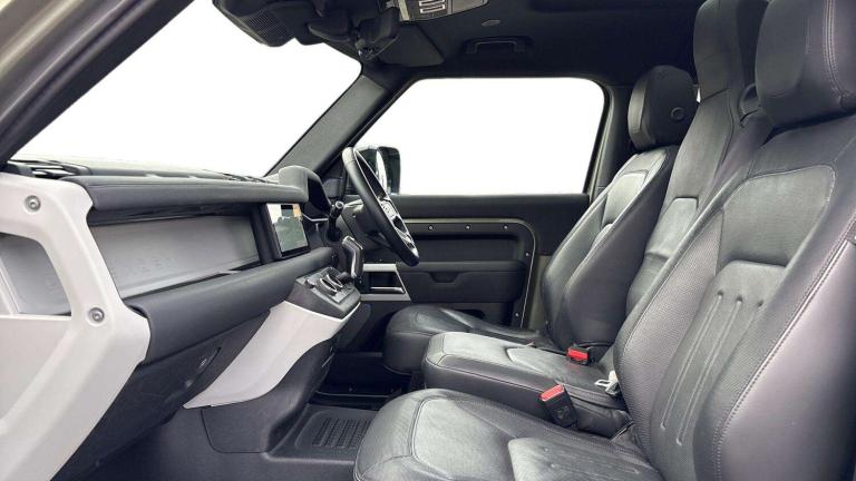  Land Rover Defender 2.0 P300 X-Dynamic SE 90 3dr Auto [6 Seat] SUV Petrol Automatic