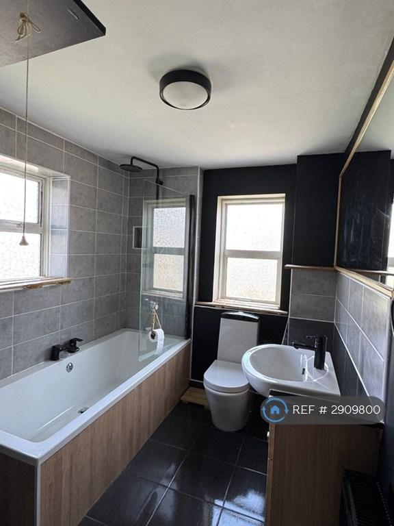 2 bedroom house in River Cottages, Orpington, BR5 (2 bed) (#2909800)