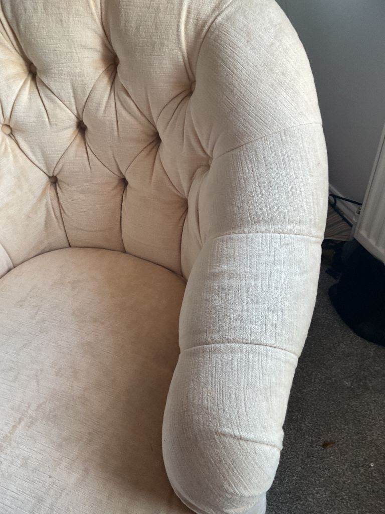 Armchair chesterfield style vintage / upholstery project 