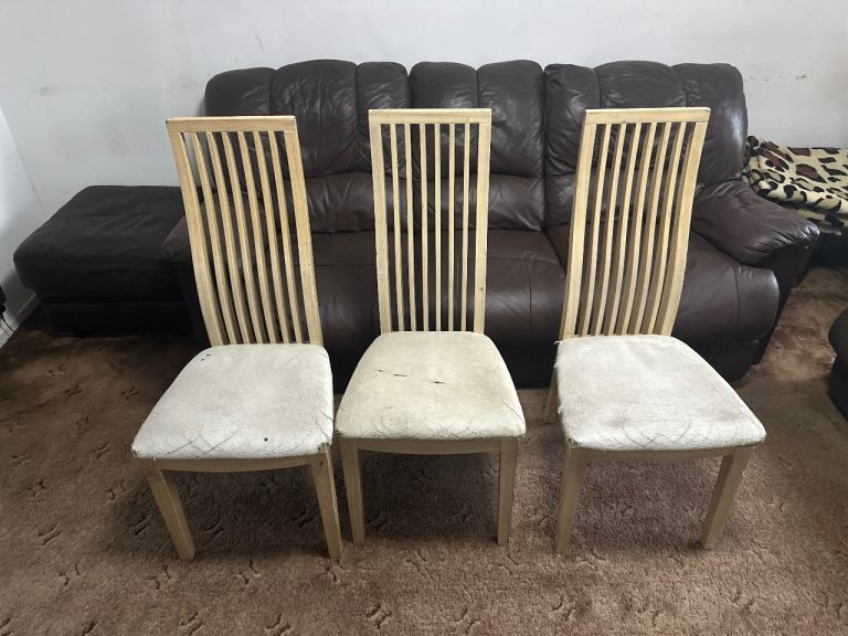 Set of 3 dining chairs - Fair condition!