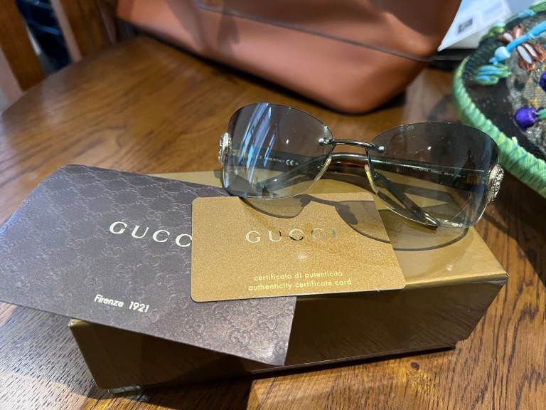 Used Gucci Sunglass.