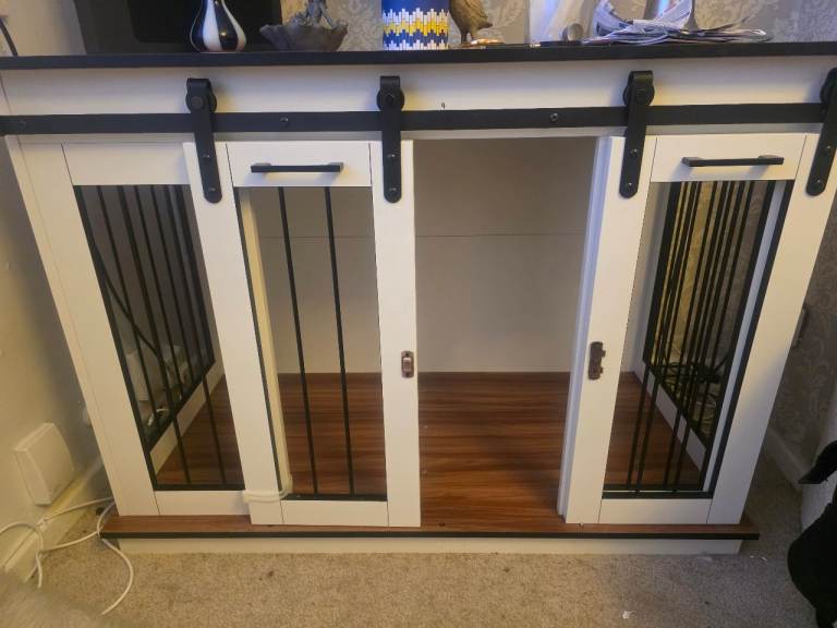 Dog cage 