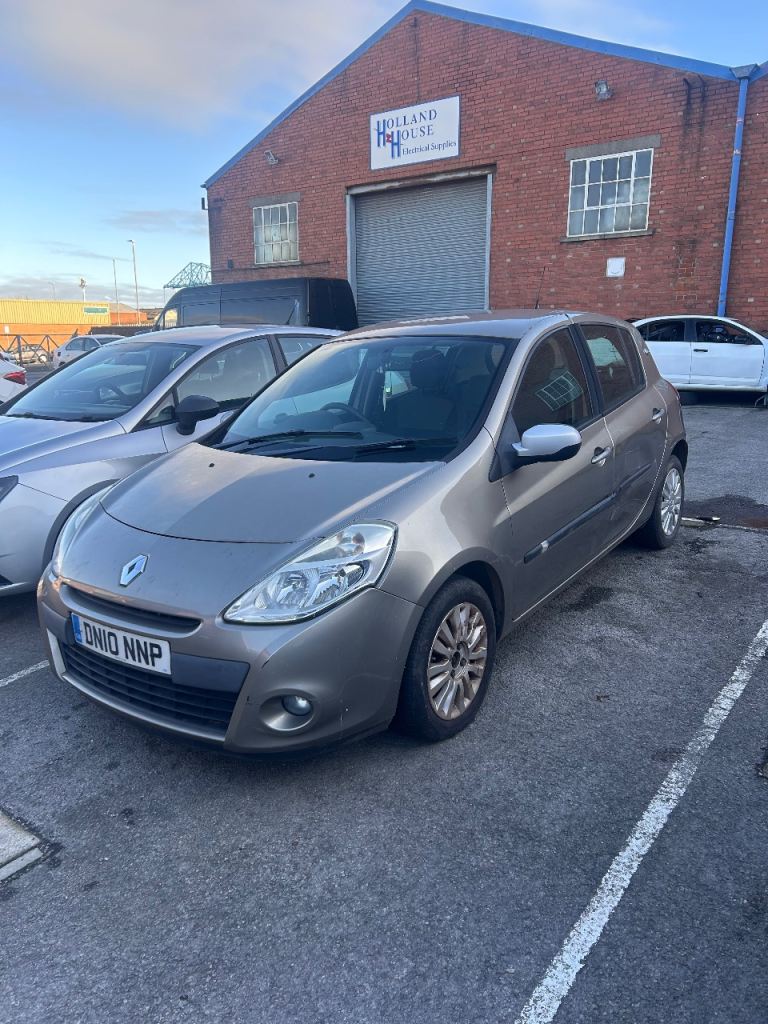 Renault Clio I music 