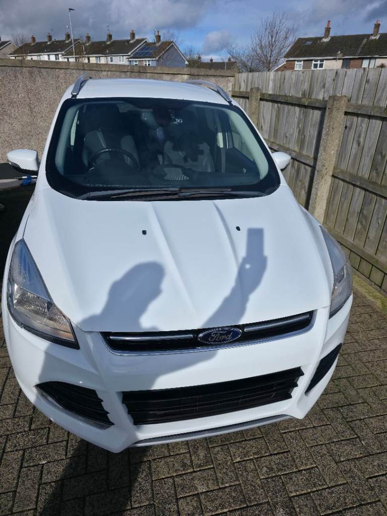 Ford, KUGA, Hatchback, 2015, Manual, 1997 (cc), 5 doors