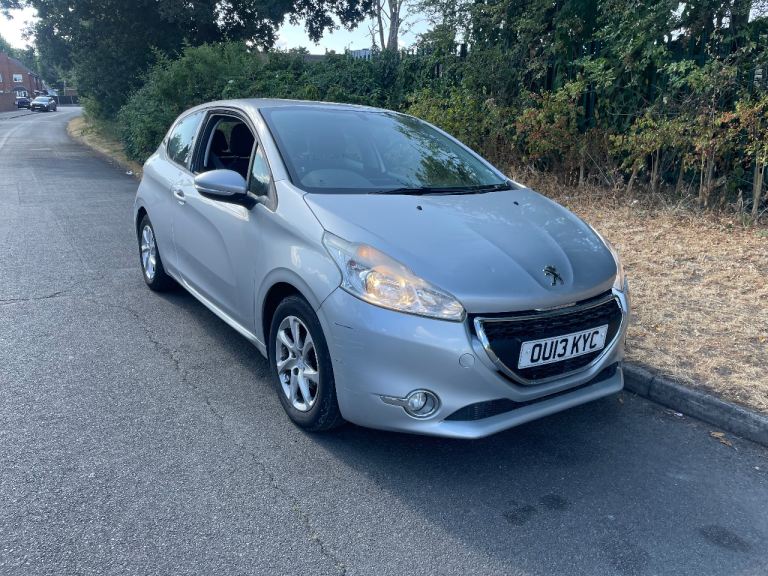 Peugeot, 208, Hatchback, 2013, Manual, 1199 (cc), 3 doors