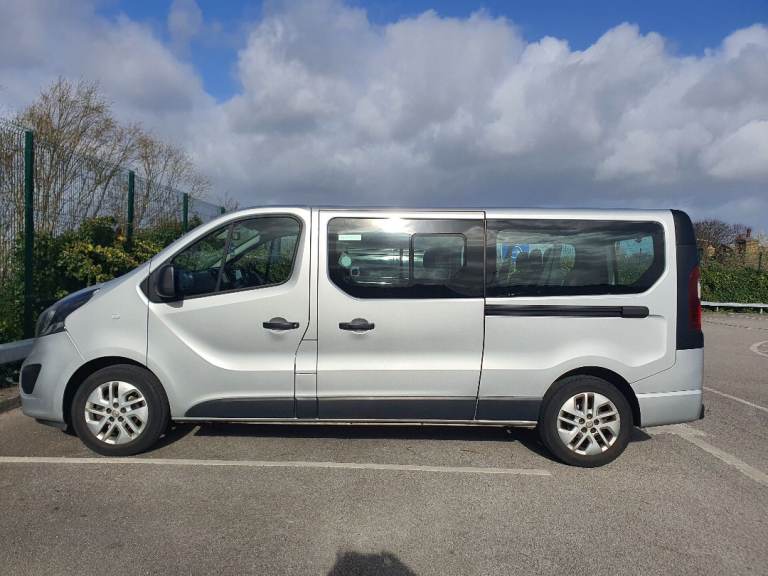 Private hire 9 Seater Minibus Vauxhall, VIVARO, LWB MPV, 2016, 66 Plate Manual, 1598 (cc), 5 doors