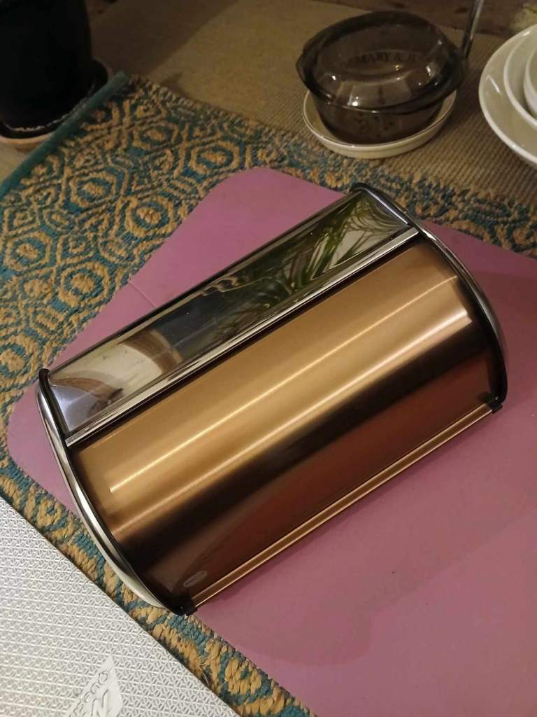 Addis bread bin in good condition. 