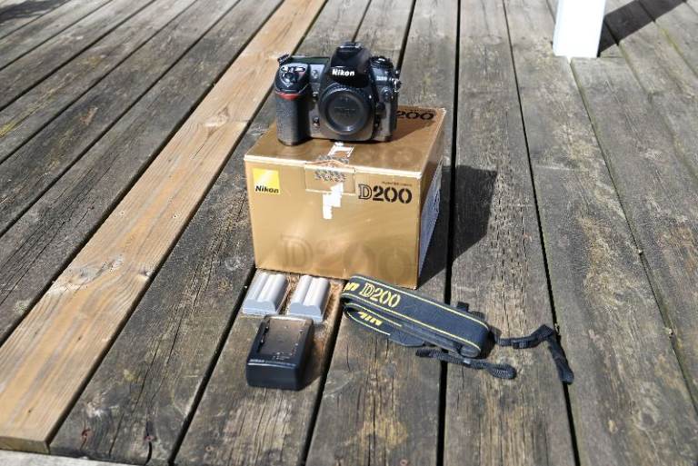 Nikon D200 camera for spares or repair