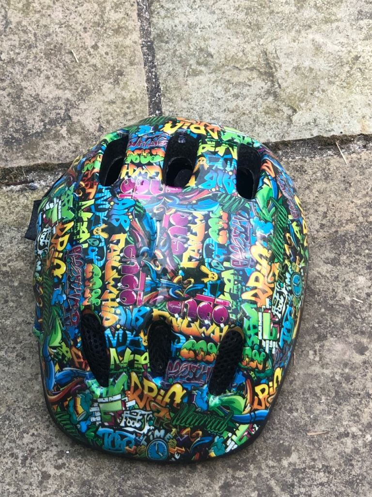 Free children’s cycle helmet