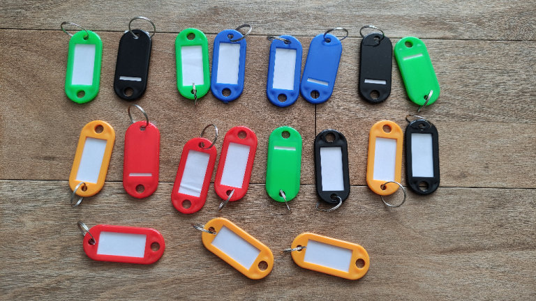 19 x Key Tags Plastic Key Rings ID Tags Name Label Key Fob Tag Various Colours 
