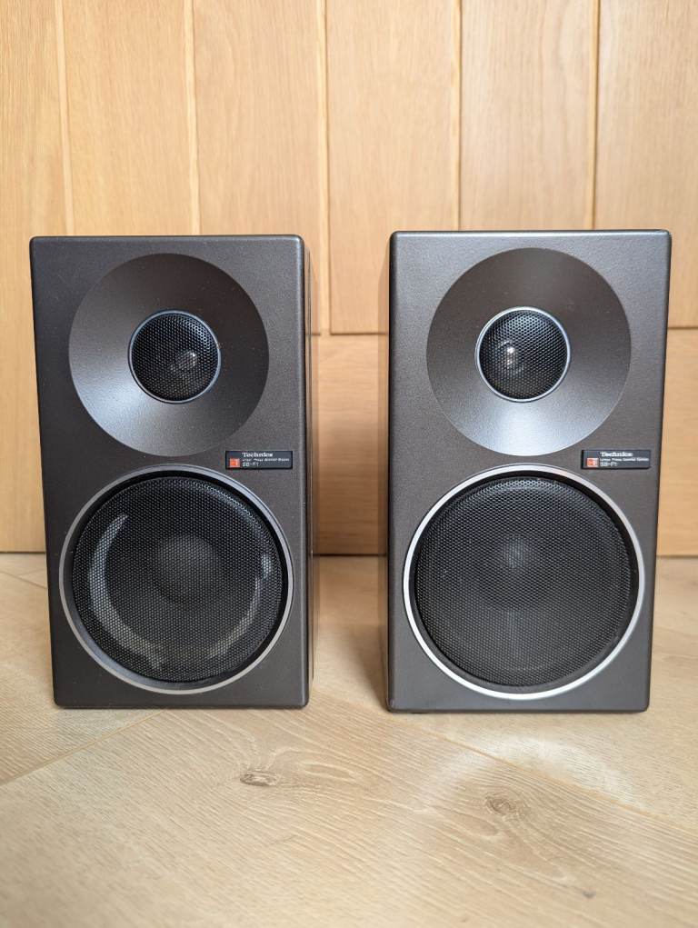 Technics SB-F1 Bookshelf Speakers