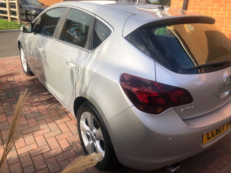 Vauxhall, ASTRA, Hatchback, 2011, Other, 1956 (cc), 5 doors