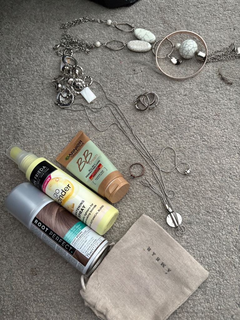 Free bundle of clothes and things