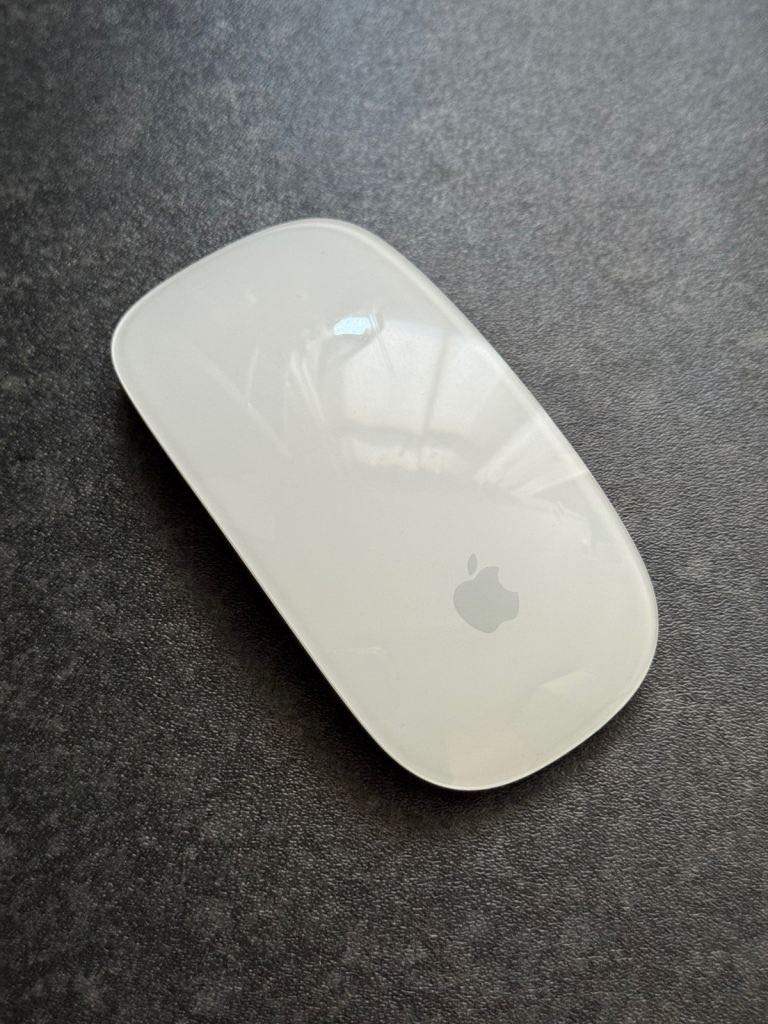 (DELIVERY) Apple Magic Mouse A1296 1st Generation Battery Version