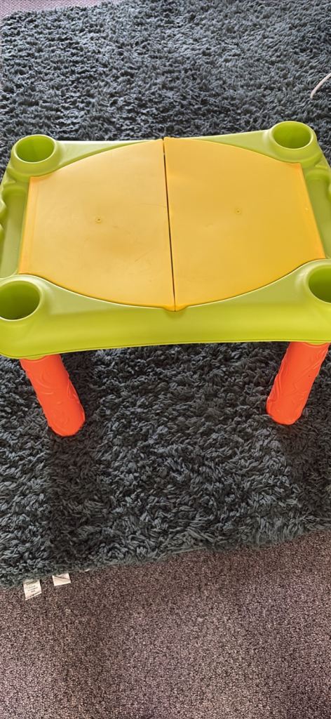 Kids' Foldable Sand and Water Play Table – Good Condition