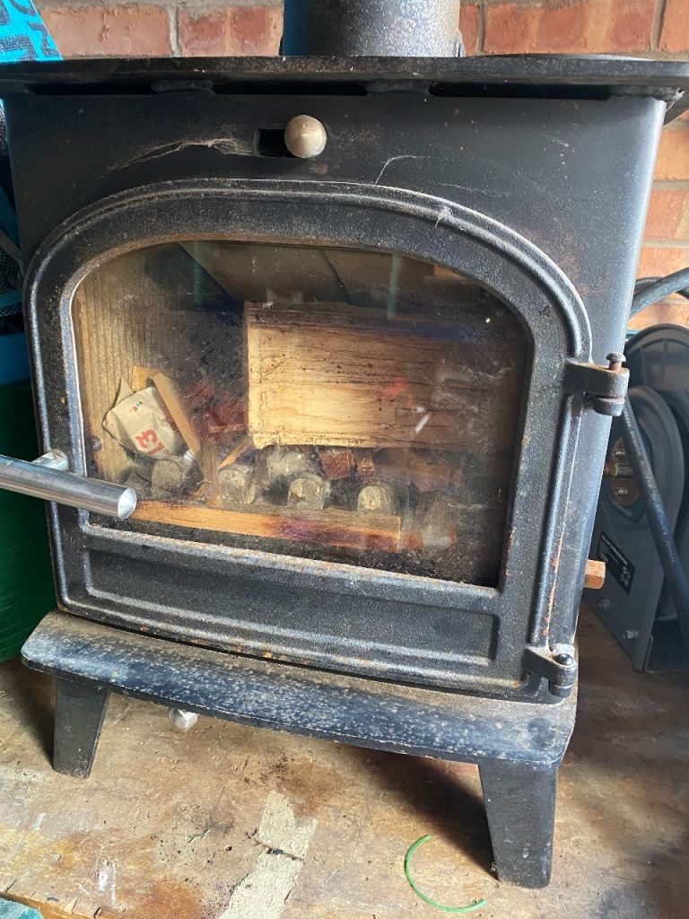 Wood burning stove