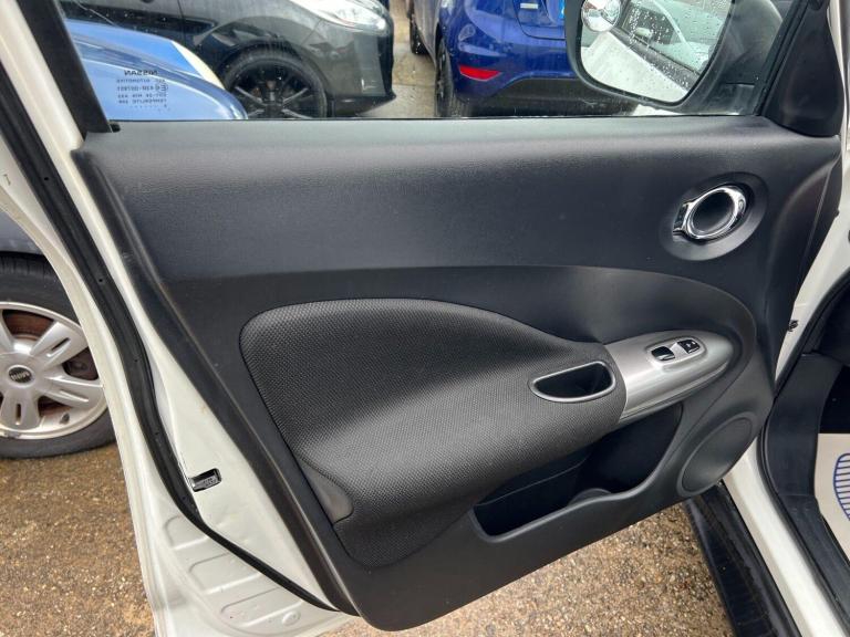 2016 Nissan Juke 1.2 DiG-T Acenta 5dr HATCHBACK PETROL Manual
