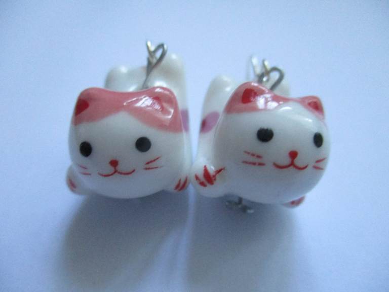 OMG Adorable Ceramic Pouncing Kitten Stunning Earrings