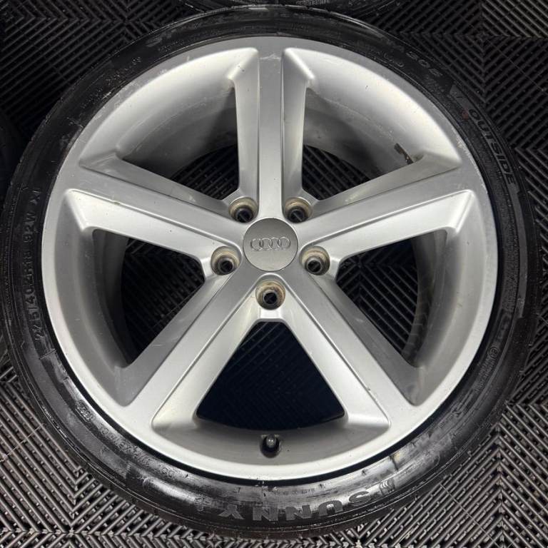 18'' GENUINE AUDI A4 5 SPOKE S LINE B8 B9 WHEELS ALLOYS TYRES