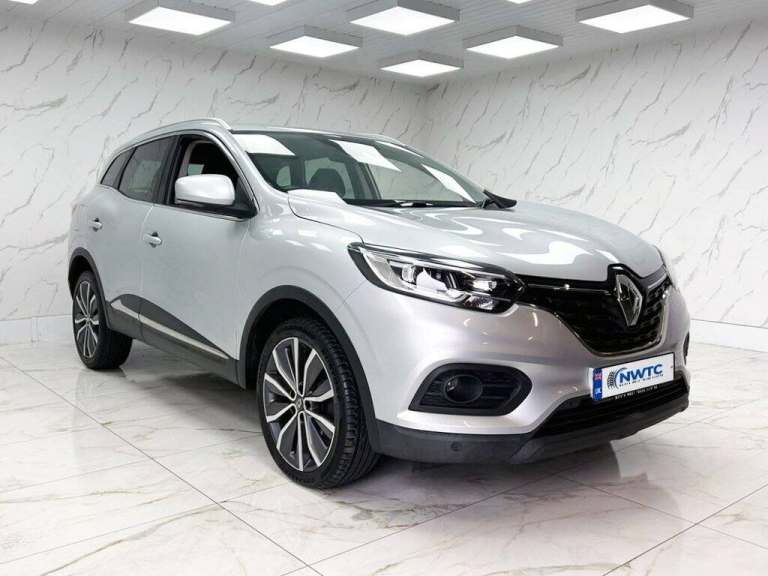 2019 Renault Kadjar 1.3 TCe Iconic SUV 5dr Petrol Manual Euro 6 (s/s) (140 ps) HATCHBACK Petrol M...