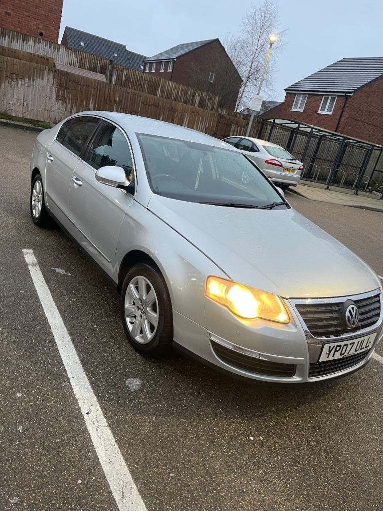 Volkswagen, PASSAT, Saloon, 2007, Manual, 1896 (cc), 4 doors