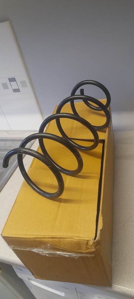 BMW 3 SERIES FRONT COIL SPRING NEW IN BOX.