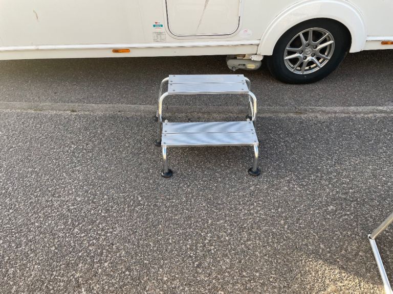 Caravan steps 