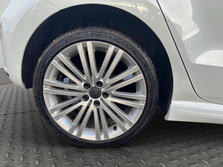 2014 Volkswagen Polo 1.4 TSI BlueMotion Tech ACT BlueGT Euro 6 (s/s) 5dr HATCHBACK Petrol Manual