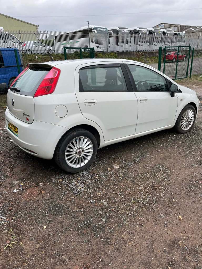 Fiat, GRANDE PUNTO, Hatchback, 2009, Manual, 1368 (cc), 5 doors