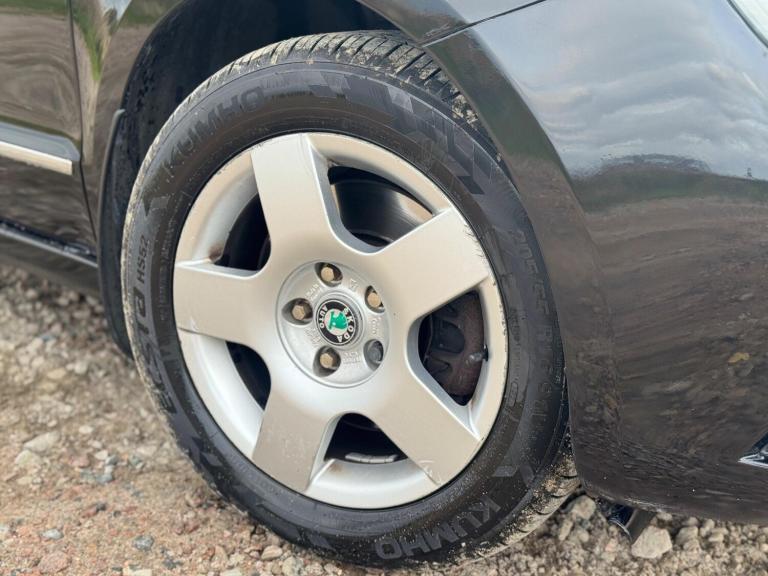 2014 Skoda Superb 2.0 TDI Elegance DSG 4WD Euro 5 (s/s) 5dr ESTATE Diesel Automatic