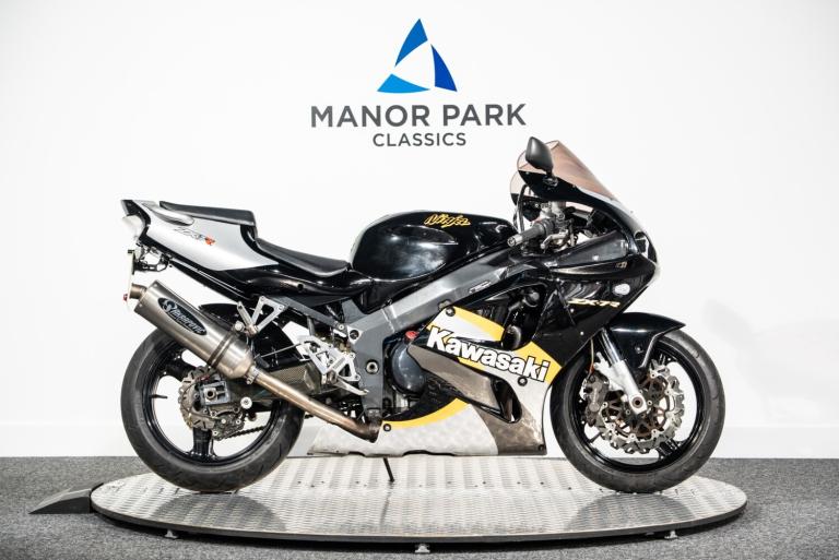 2001 Kawasaki ZX-7R Ninja