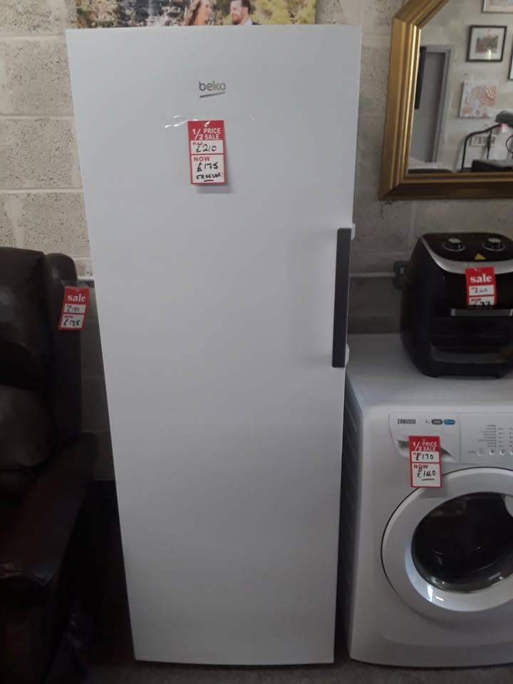 Tall white Beko 7-drawer freezer Copley Mill Low Cost Moves 2nd Hand Furniture STALYBRIDGE SK15 3DN