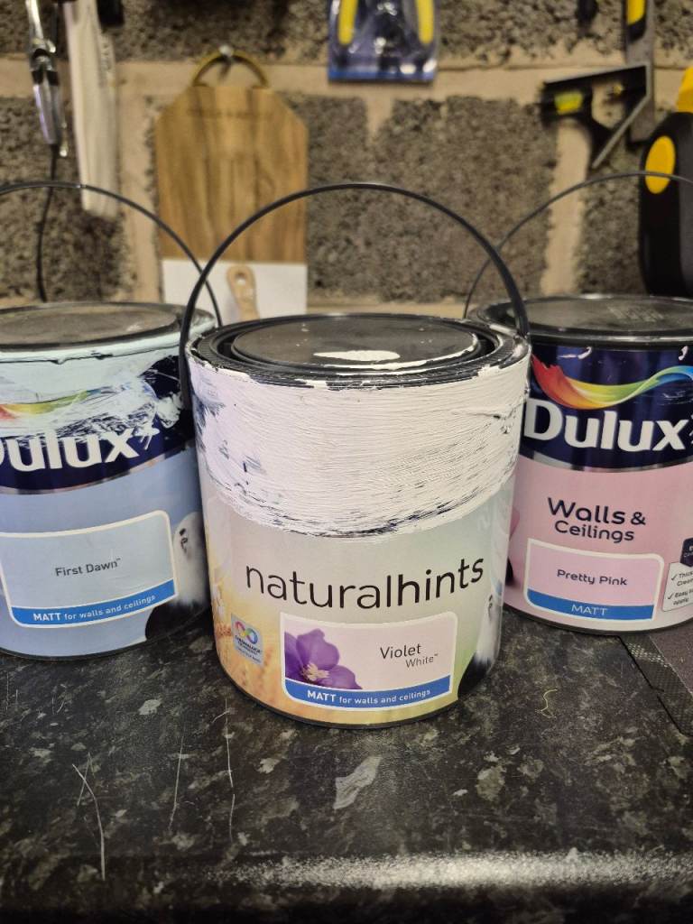 FREE emulsion Matt paint 2.5l tubs
