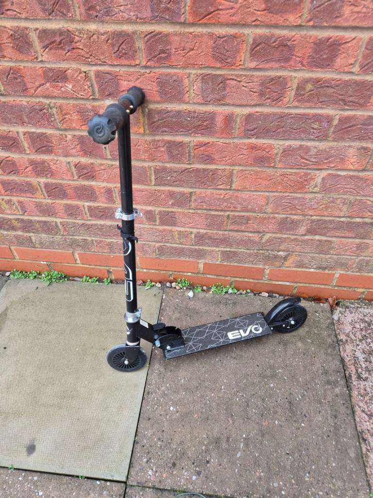EVO Inline Scooter Black