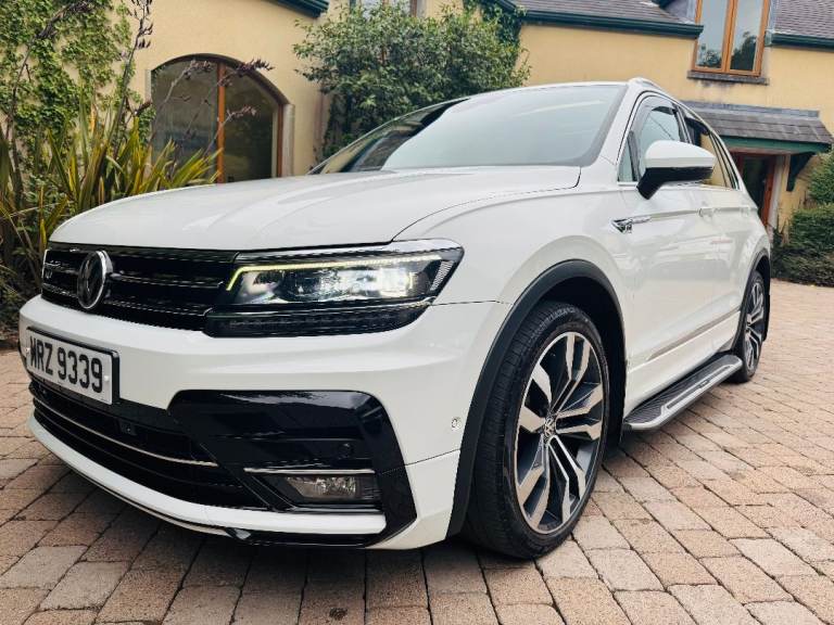 2018 MDL VW Tiguan R Line DSG 4Motion - bmw x3 x5 audi q5 mercedes glc jeep 4x4 px warranty